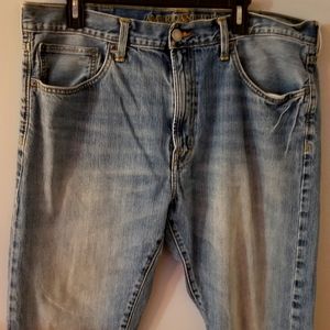 Size 38x32 American Eagle jeans. Good condition.